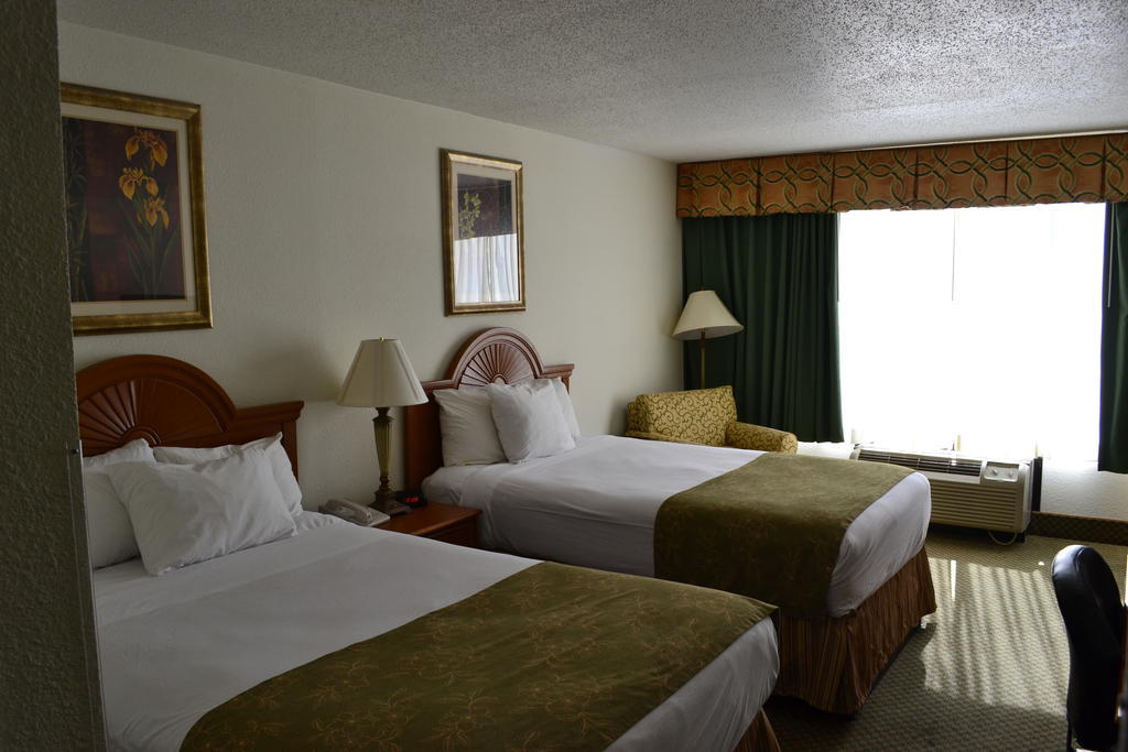 Jameson Inn & Suites Μπόουλινγκ Γκριν Εξωτερικό φωτογραφία