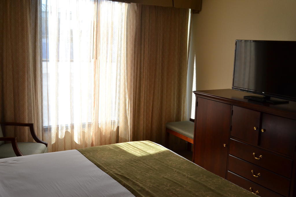 Jameson Inn & Suites Μπόουλινγκ Γκριν Εξωτερικό φωτογραφία